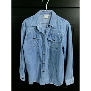 Denim Long Sleeve Light Weight Shirt/Jacket. Sz Medium